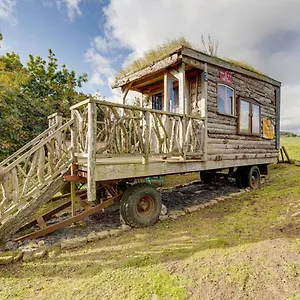 2x Double Bed - Glamping Wagon Dalby Forest Holiday home